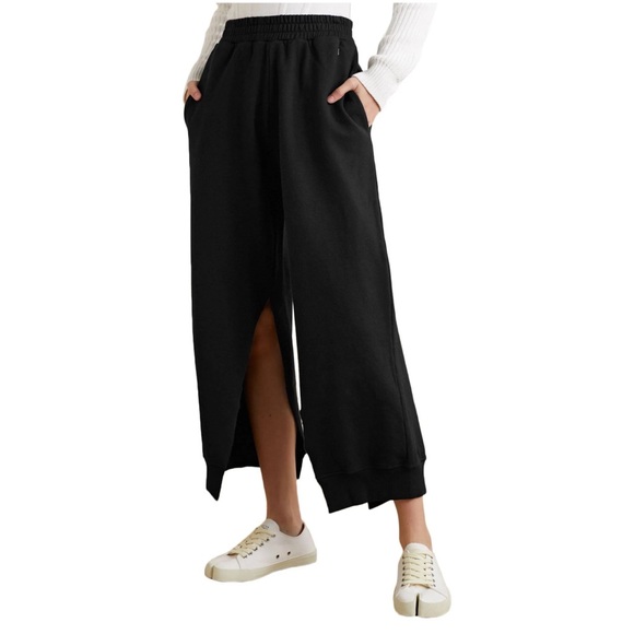 MM6 MAISON MARGIELA
Black Embroidered Sweatpants XS - Picture 2 of 8